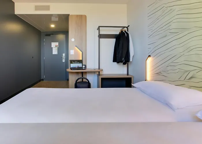 Hotel Croix Blandin Reims