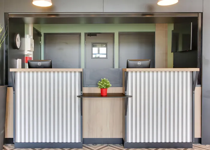 Hotel Croix Blandin Reims