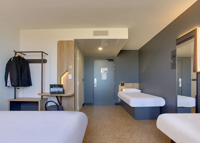 Croix Blandin Hotel 3*